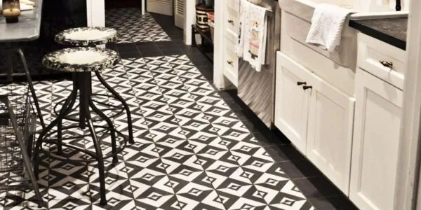Black and white kitchen tiles design